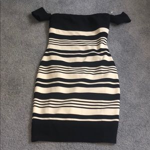 Shoulder dress size small
